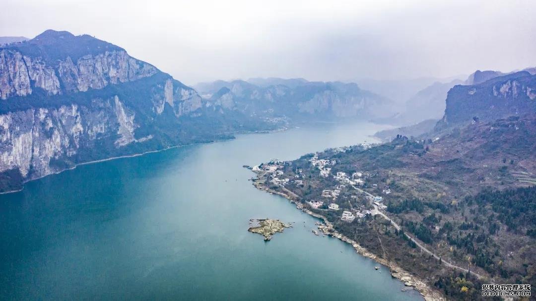 第一观察 | 此时此地，总书记到这个村考察有深意